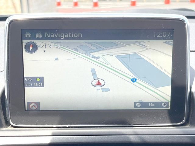 ●アバルト純正ナビ:一体感のあるナビは、高級感ある車内を演出してくれます。Bluetooth再生などオーディオ機能も充実しておりますので、運転もより楽しめます♪