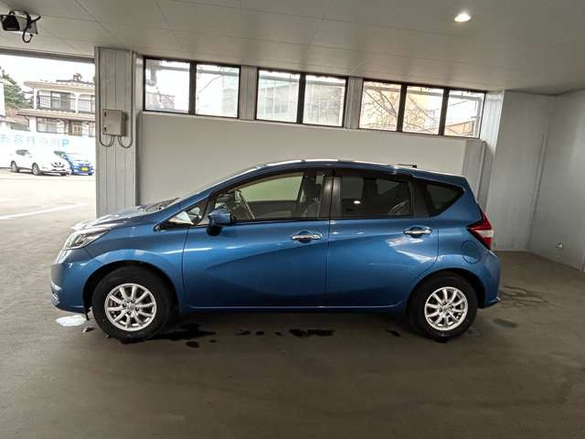 ノート1.2 X FOUR 4WD