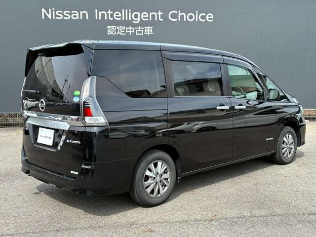 セレナ1.2 e-POWER XV