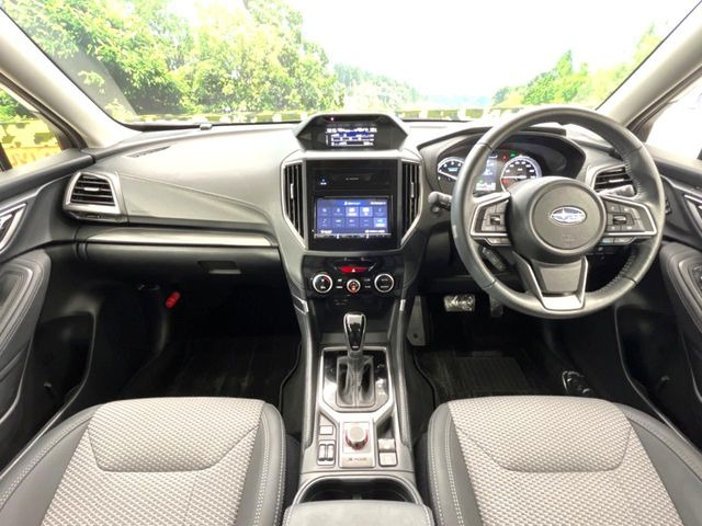 フォレスター2.0 ツーリング 4WD