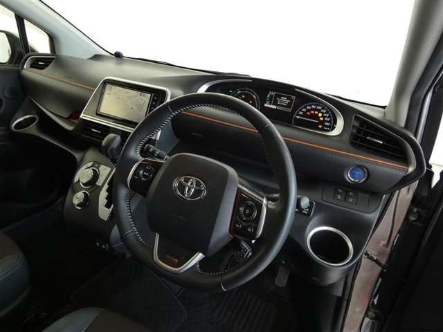 シエンタハイブリッド 1.5 G クエロ