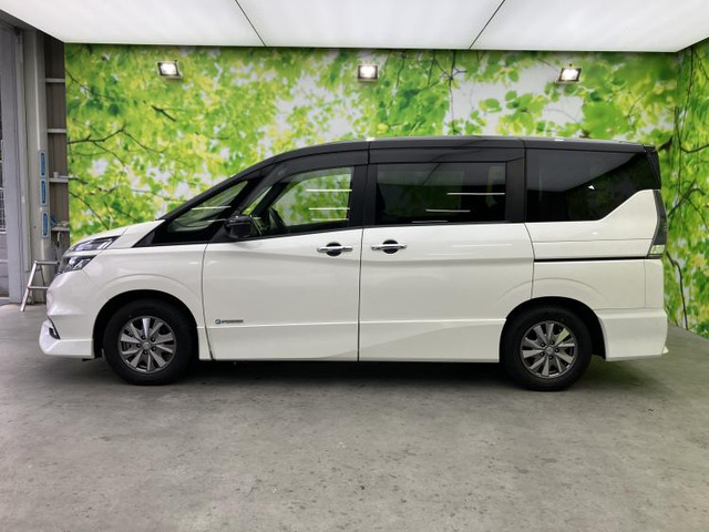 セレナ1.2 e-POWER ハイウェイスターV