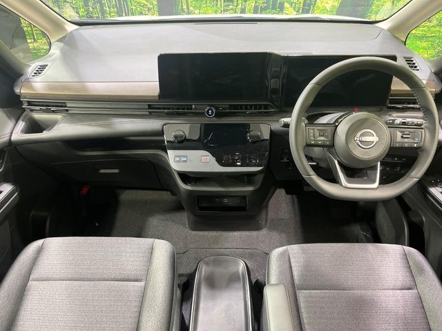 セレナ1.4 e-POWER ハイウェイスターV