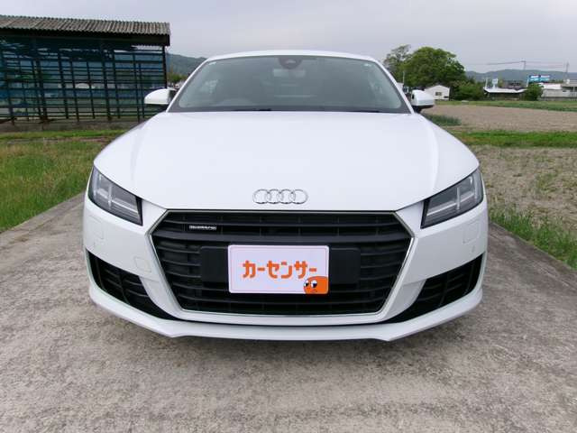 TTクーペ2.0 TFSI クワトロ 4WD