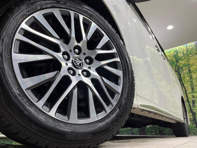 �y����18�C���`�A���~�z�C�[���z�O�ςɃ}�b�`���������A���~�z�C�[���𑕒����Ă���܂��B�e��ЊO�A���~�z�C�[����A�X�^�b�h���X�^�C�����戵�����Ă���܂��B���񂲑��k����������