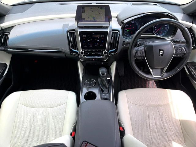 クラウンハイブリッド 3.5 RS アドバンス