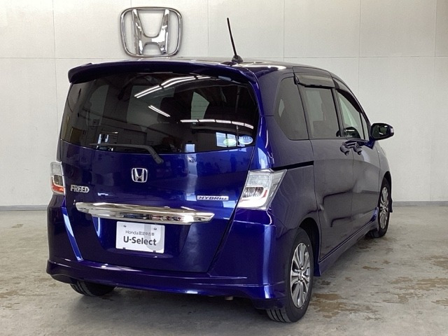 フリードハイブリッド1.5 ジャストセレクション