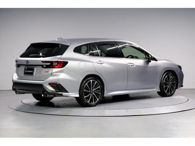 レヴォーグ1.8 STI スポーツ EX 4WD