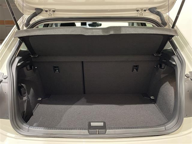 ポロTSI アクティブ