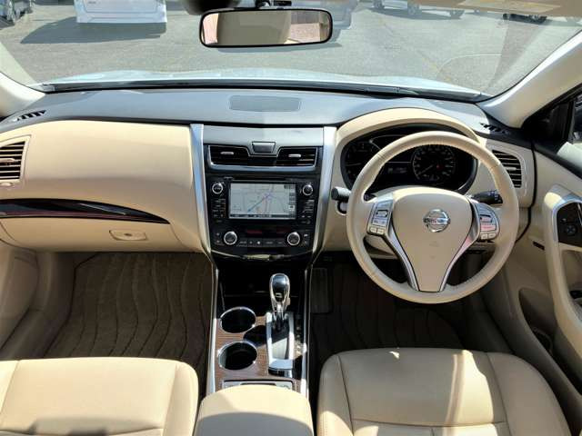 ティアナ2.5 XV ナビAVMパッケージ