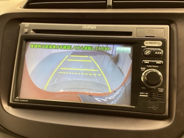 フィット1.3 シーズ ファインスタイル 4WD