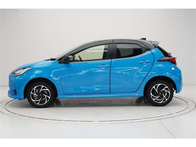 ヤリス1.5 ハイブリッド Z E-Four 4WD