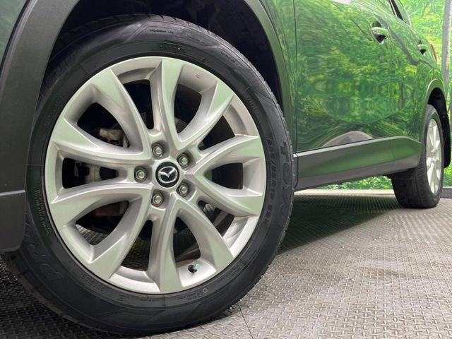 �y����19�C���`�A���~�z�C�[���z�O�ςɃ}�b�`���������A���~�z�C�[���𑕒����Ă���܂��B�e��ЊO�A���~�z�C�[����A�X�^�b�h���X�^�C�����戵�����Ă���܂��B���񂲑��k����������