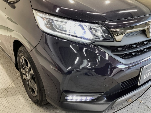 フリード+1.5 クロスター ブラックスタイル