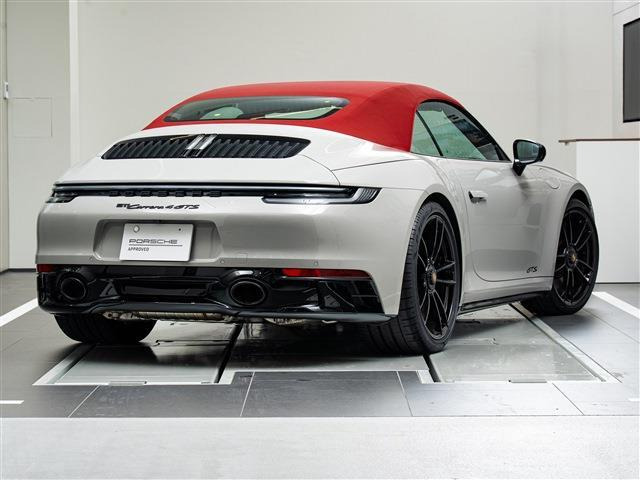 911カブリオレカレラ4 GTS PDK 4WD