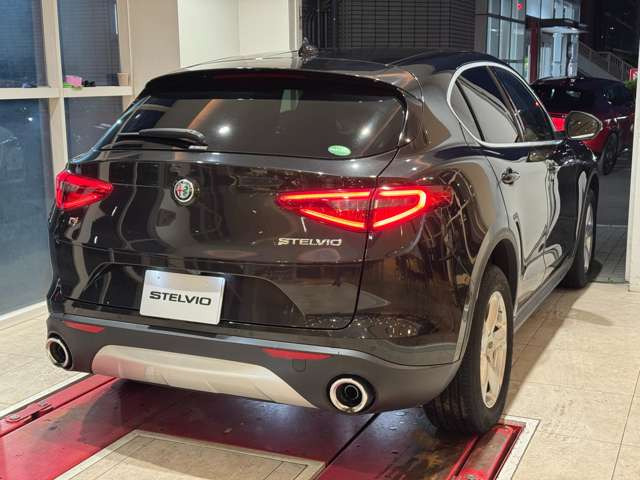 ステルヴィオ2.2 ターボ ディーゼル Q4 スプリント 4WD