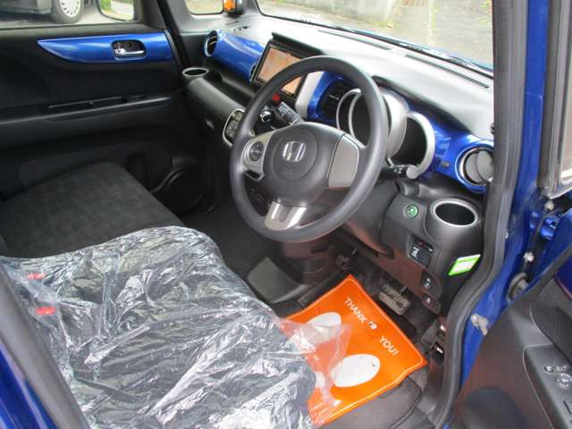 N-BOXカスタムG Lパッケージ 2トーンカラースタイル