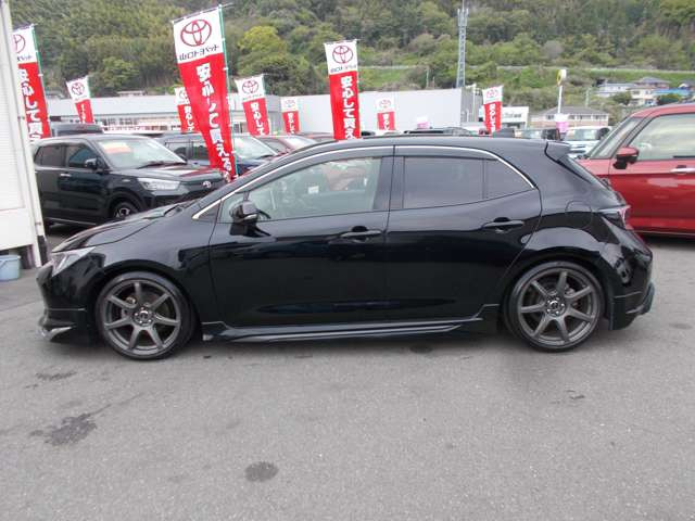 カローラスポーツ1.2 GZ