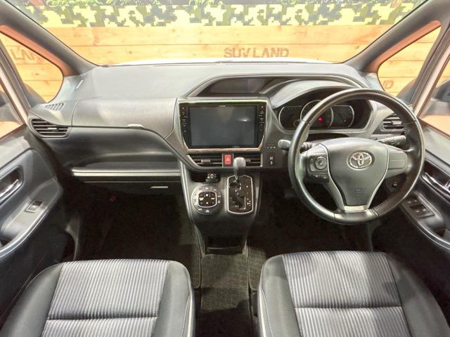 ヴォクシー2.0 ZS 煌