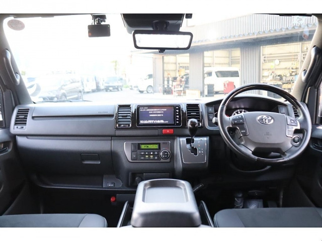 ハイエースバン2.8 スーパーGL ダークプライムII ロング ディーゼル 4WD