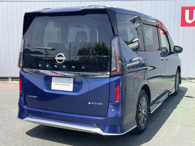 セレナ1.4 e-POWER AUTECH