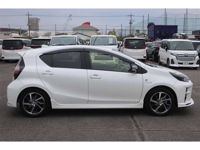 アクア1.5 G GRスポーツ