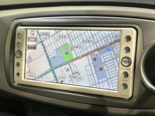 ヴィッツ1.3 F 4WD