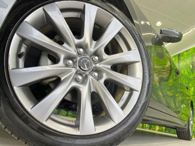 �y����18�C���`�A���~�z�C�[���z�O�ςɃ}�b�`���������A���~�z�C�[���𑕒����Ă���܂��B�e��ЊO�A���~�z�C�[����A�X�^�b�h���X�^�C�����戵�����Ă���܂��B���񂲑��k����������