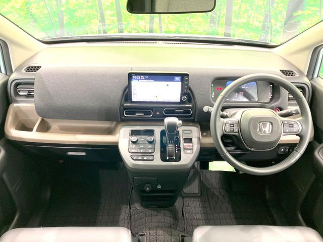 フリード1.5 e:HEV エアー EX