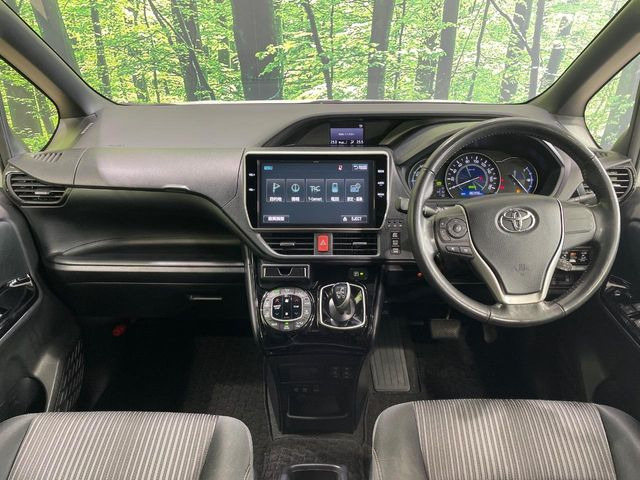 ヴォクシー1.8 ハイブリッド ZS