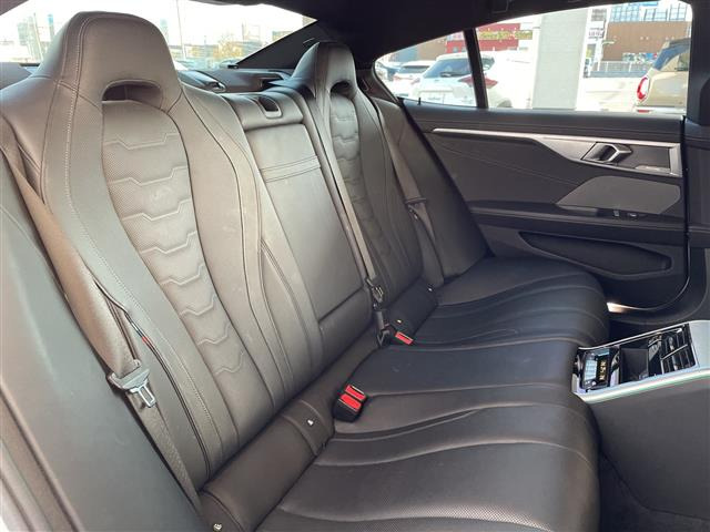 8シリーズ840d xドライブ ディーゼル 4WD