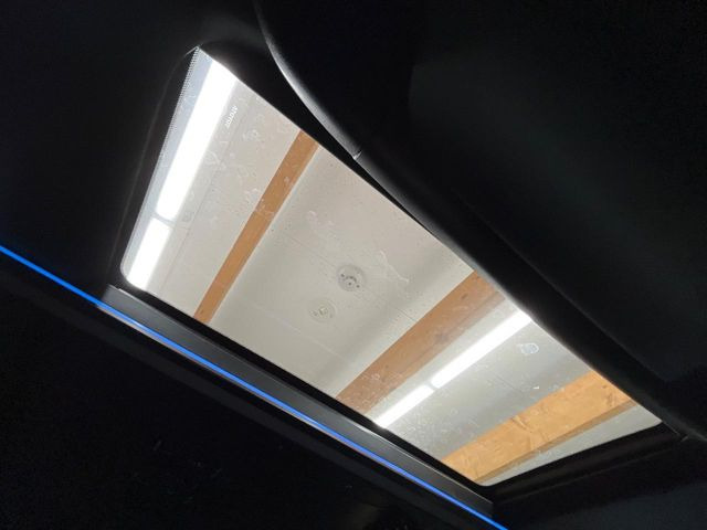 ヴェルファイアハイブリッド 2.5 Z プレミア E-Four 4WD