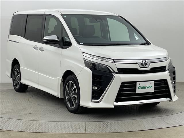 ヴォクシー2.0 ZS 煌III 4WD