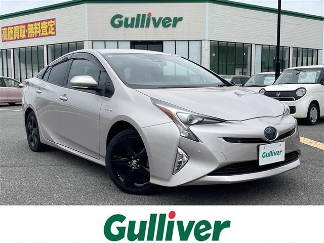 プリウス1.8 A ツーリングセレクション E-Four 4WD