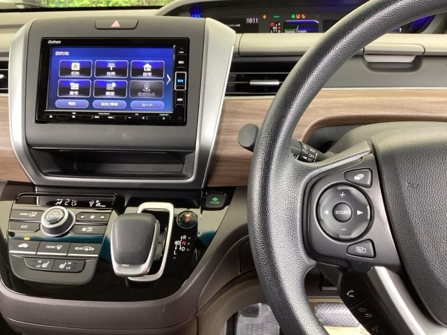 フリード1.5 ハイブリッド G ホンダセンシング サイドリフトアップシート