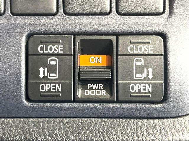 ヴォクシー2.0 ZS