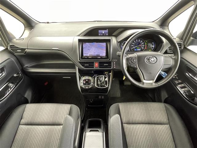 ヴォクシー1.8 ハイブリッド ZS 煌