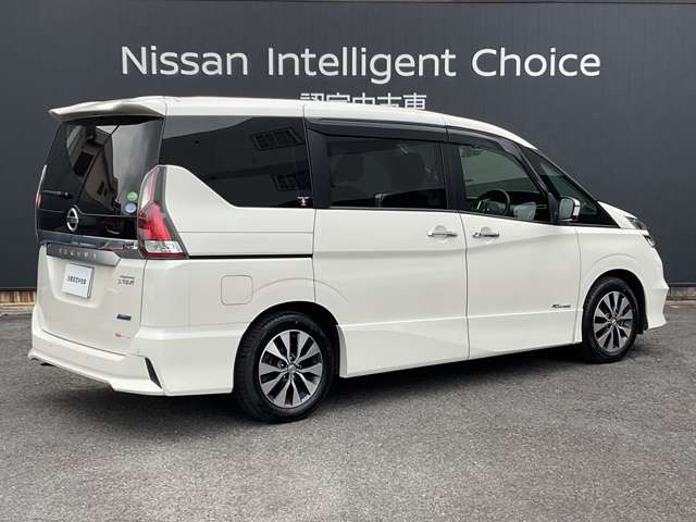 セレナ2.0 ハイウェイスター Vセレクション