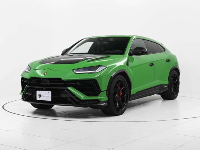 ウルスペルフォルマンテ 4WD