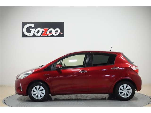 ヴィッツ1.5 ハイブリッド F セーフティ エディションIII