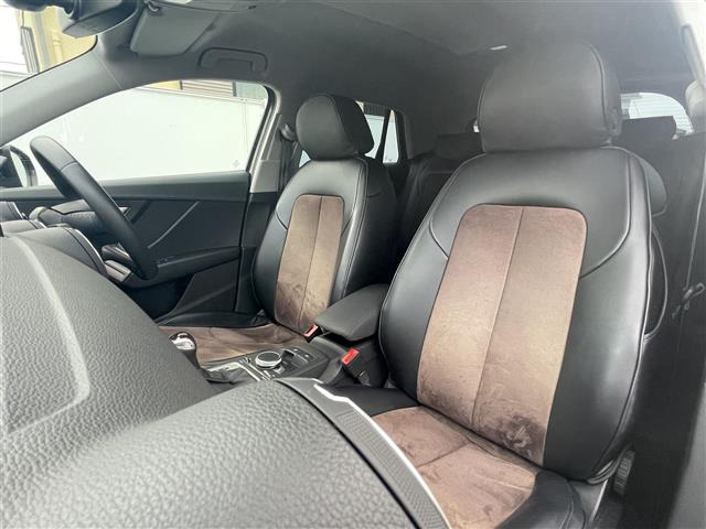 Q2TFSI ブラック スタイル プラス