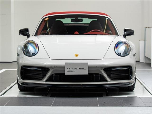 911カブリオレカレラ4 GTS PDK 4WD