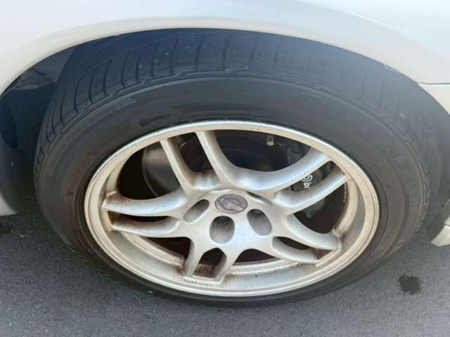 気になるお車がありましたら右の電話番号から直接お店にお問い合わせください。支払方法から車両情報、状態までなんでもご説明させて頂きます。スタッフ一同ご連絡お待ちしております。