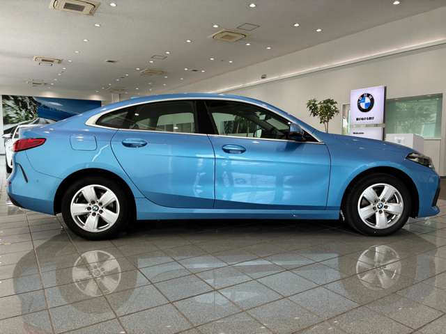 2シリーズグランクーペ218i プレイ