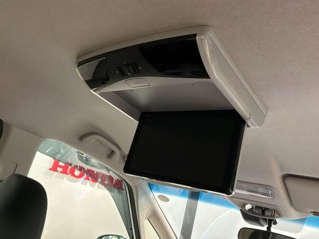 フリード1.5 ハイブリッド クロスター ホンダセンシング 4WD