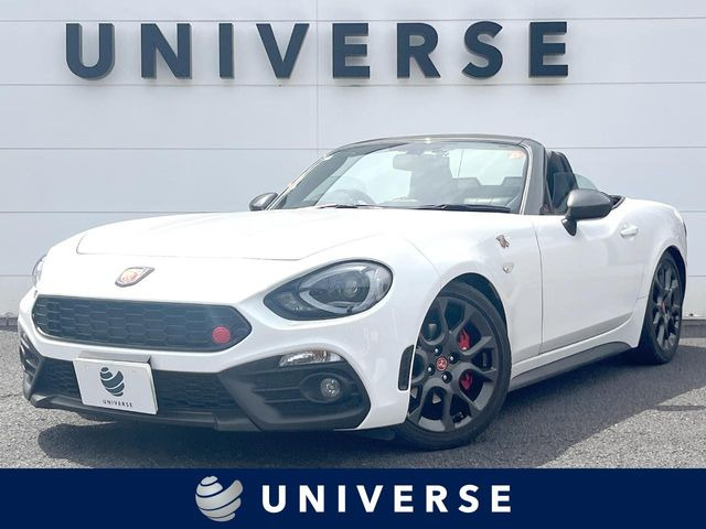 アバルト124スパイダー1.4