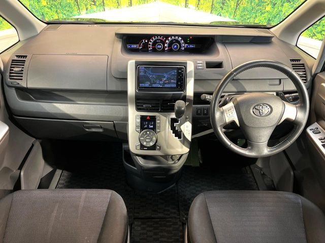 ヴォクシー2.0 ZS 煌II