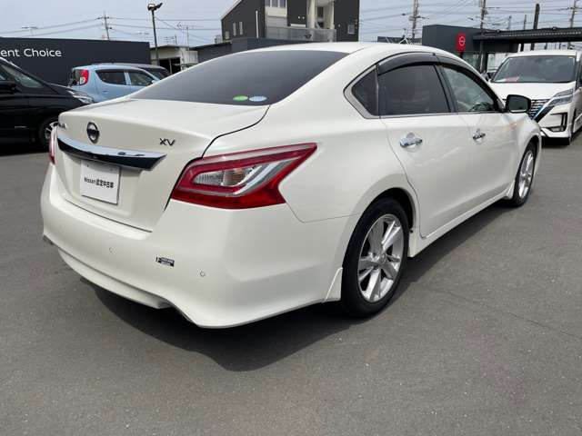 ティアナ2.5 XV ナビAVMパッケージ