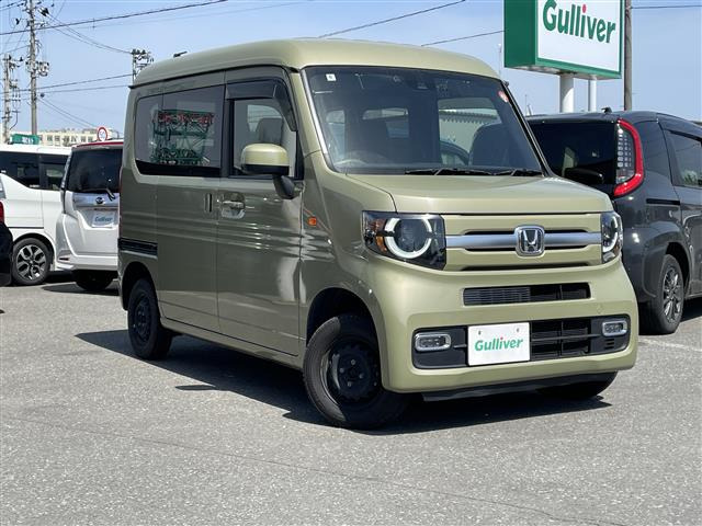 N-VAN+スタイル ファン 4WD