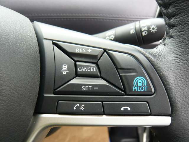 セレナ1.2 e-POWER ハイウェイスターV